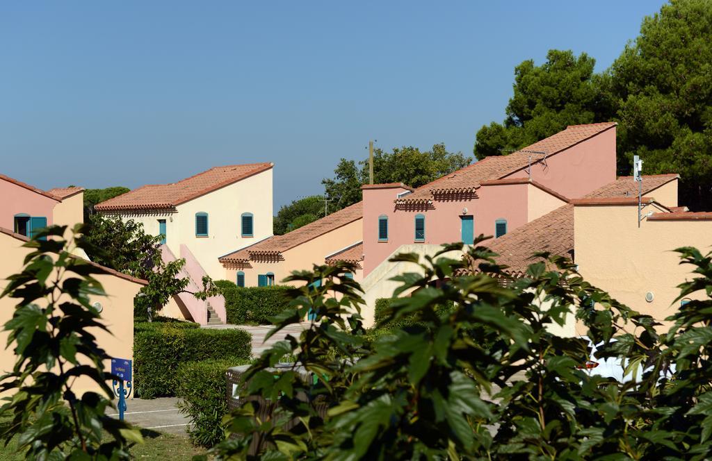 Hotel Les Alberes Argelès-sur-Mer Exterior foto